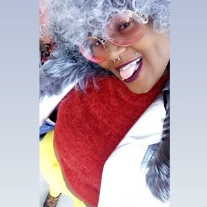 Meet your Posher, Ms